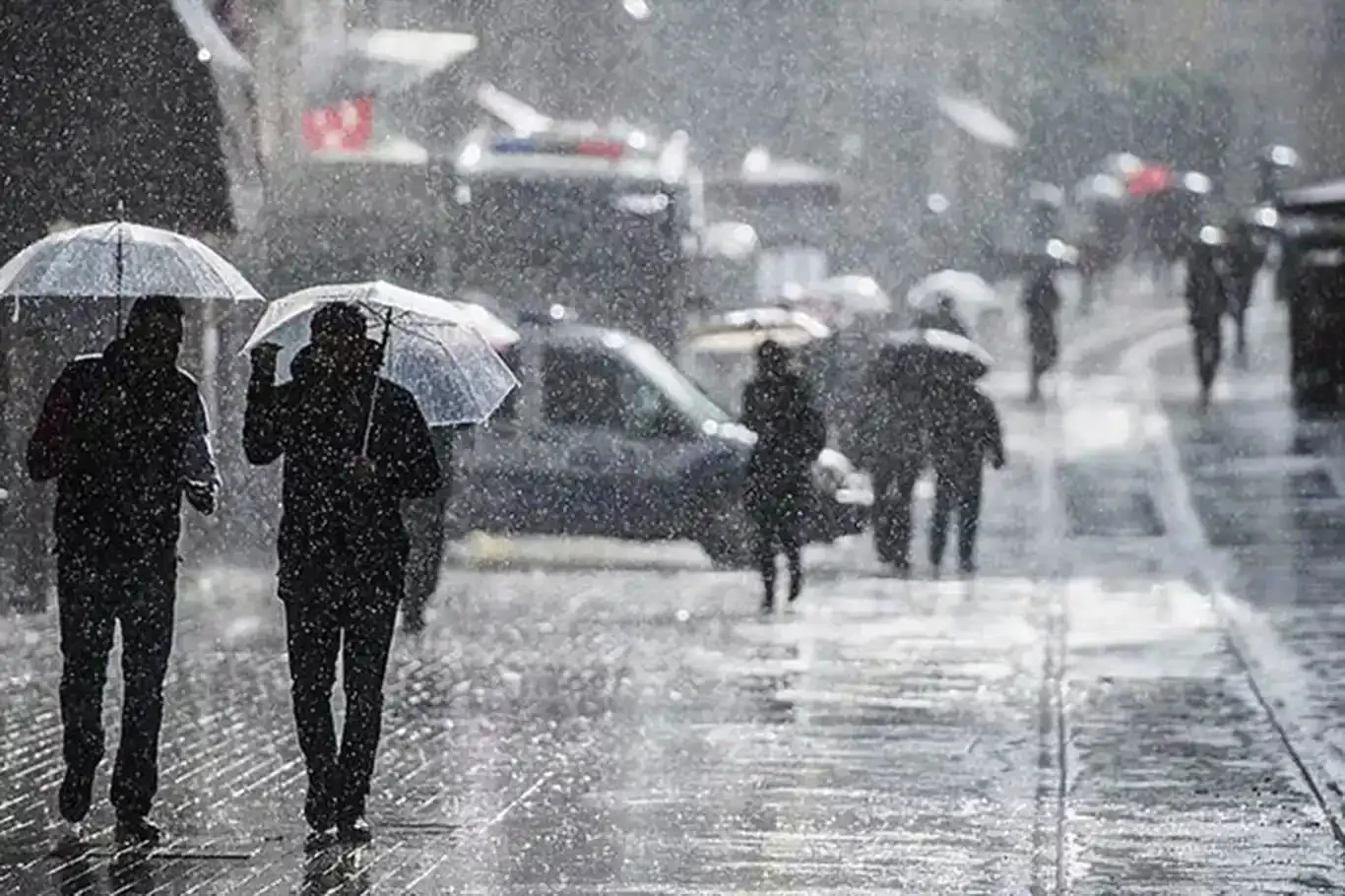 Meteorolojiden Doğu Karadeniz için kuvvetli yağış uyarısı