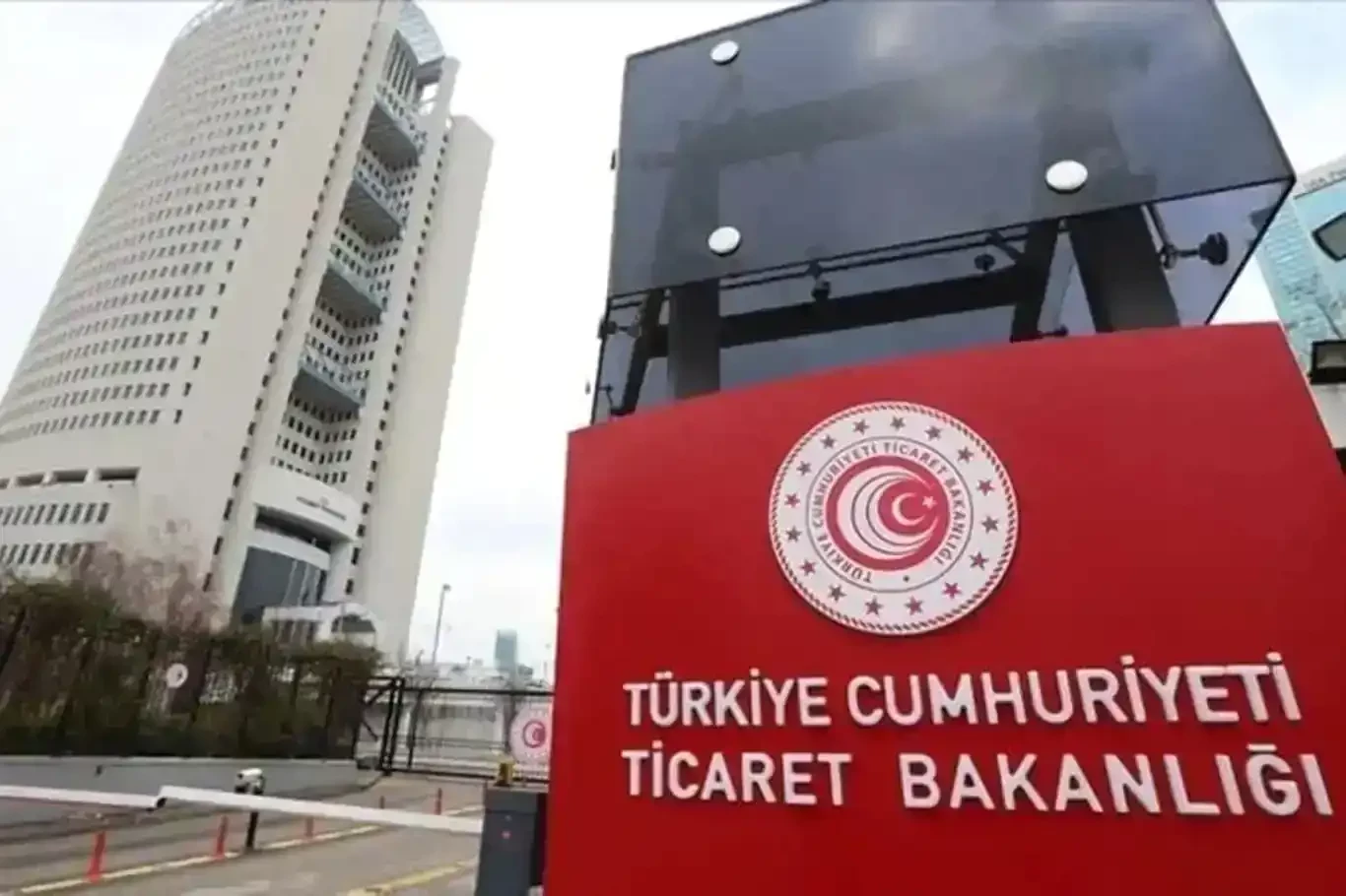 Aldatıcı ve yanıltıcı reklamlara 204 milyon lira ceza