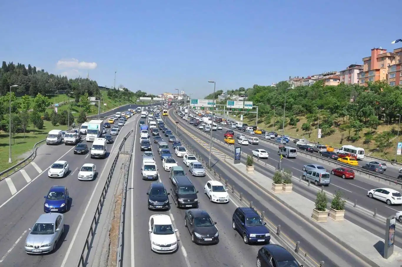 Eylül ayında 212 bin taşıtın trafiğe kaydı yapıldı