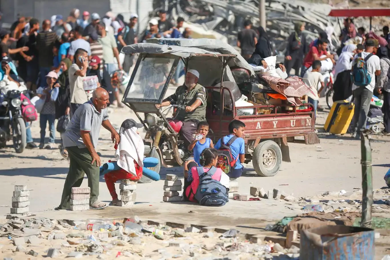 Suudi ve Pakistan, işgalin UNRWA