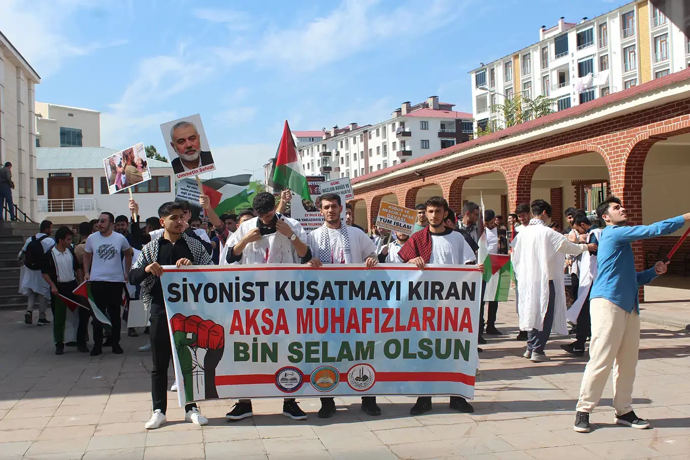 Bingöl Üniversitesi öğrencileri Aksa Tufan yıl dönümünü andı