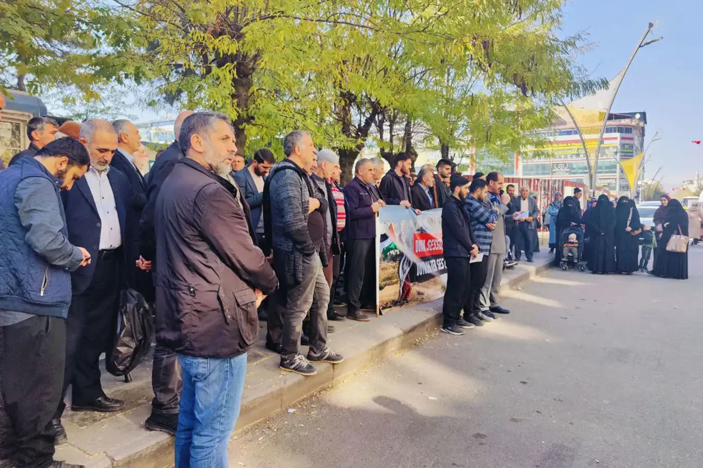 HÜDA PAR Bingöl İl Başkanlığı: Zalimin zulmüne baş kaldırmamak zulme ortak olmaktır