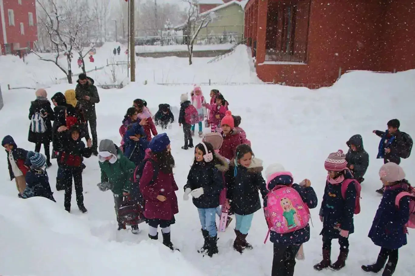 Bazı illerde eğitime 1 günlük kar tatili