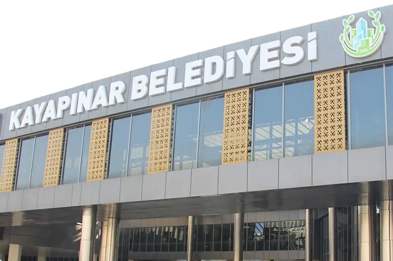 DEM Parti Kayapınar Belediye Eş Başkanı gözaltına alındı