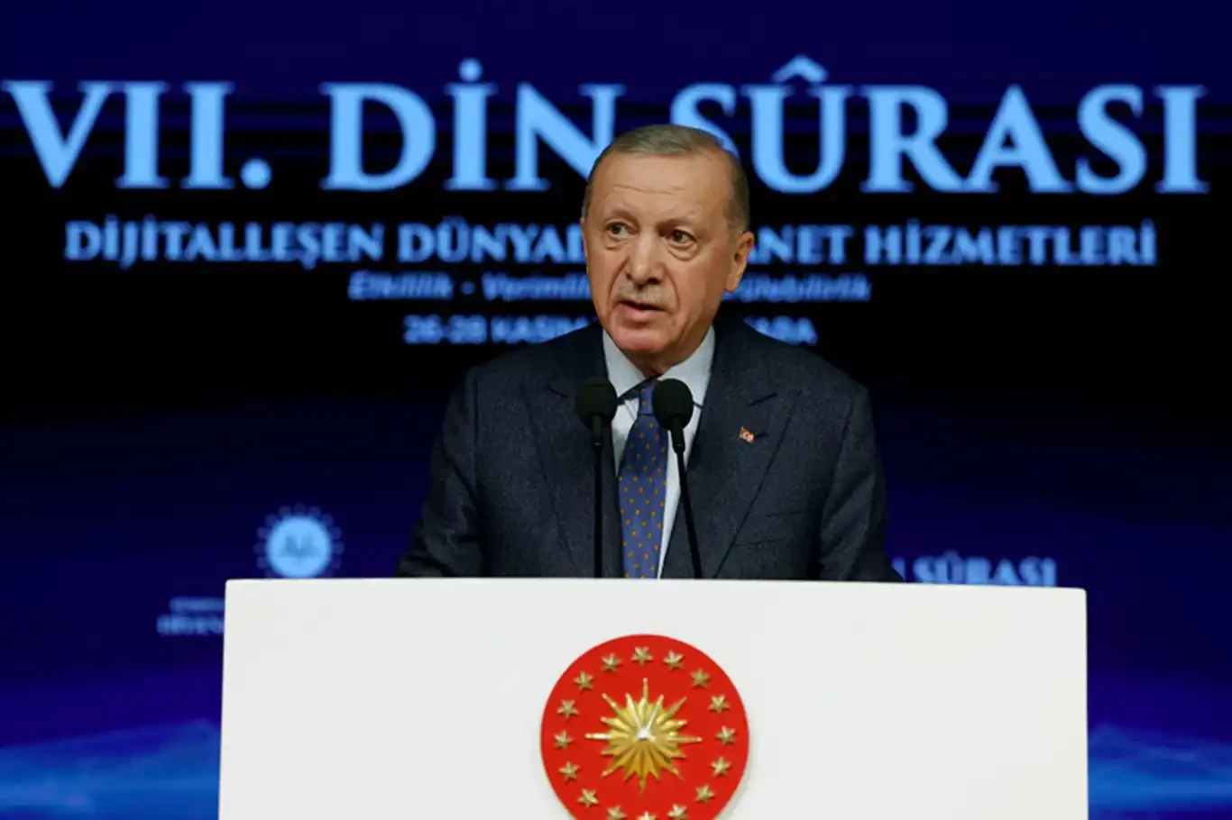 Cumhurbaşkanı Erdoğan: Sivil dini yapıların münakaşaları toplumda umudun kararmasına sebep oluyor