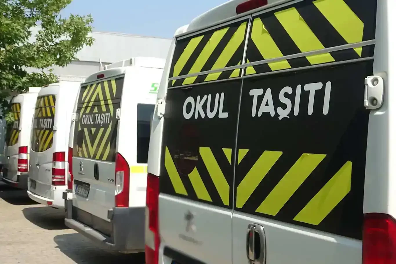 Okul Servis Araçları Yönetmeliğinde Değişiklik Yapılmasına Dair Yönetmelik, Resmi Gazete