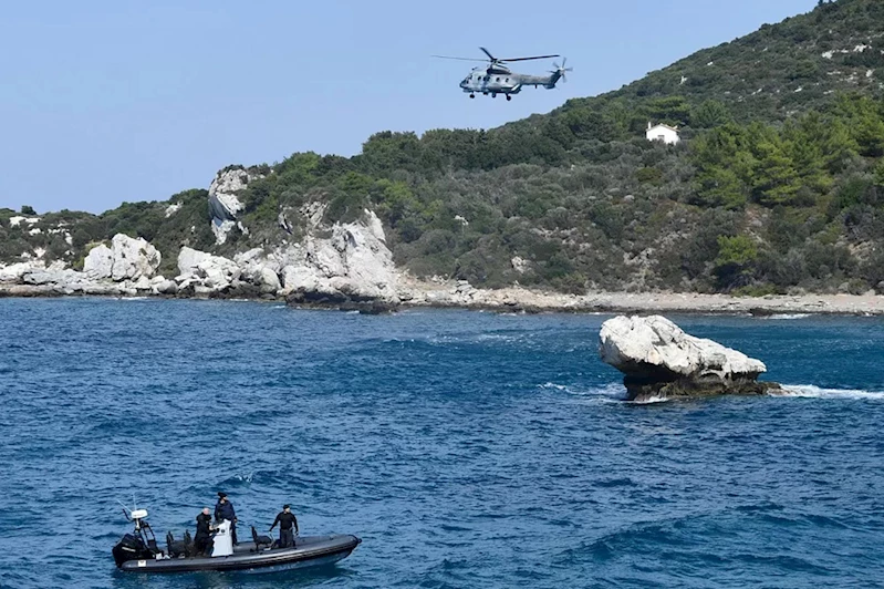 Girit açıklarında göçmenleri taşıyan bot battı: 1 ölü, çok sayıda kayıp