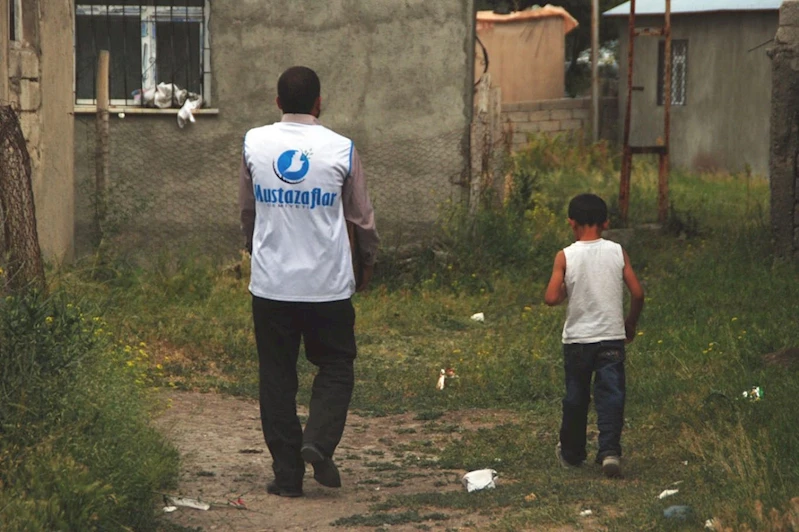 Gönüllülük faaliyetlerine katılmak mutluluk seviyesini artırıyor