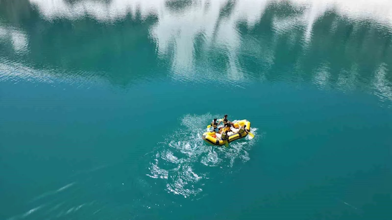 Beytüşşebap’ta karda rafting antrenmanı
