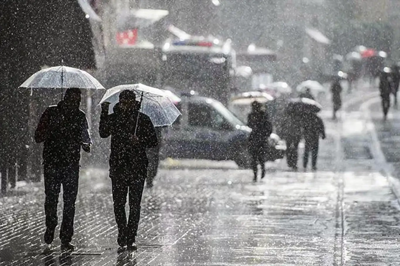 Meteorolojiden bazı bölgeler için kuvvetli yağış uyarısı