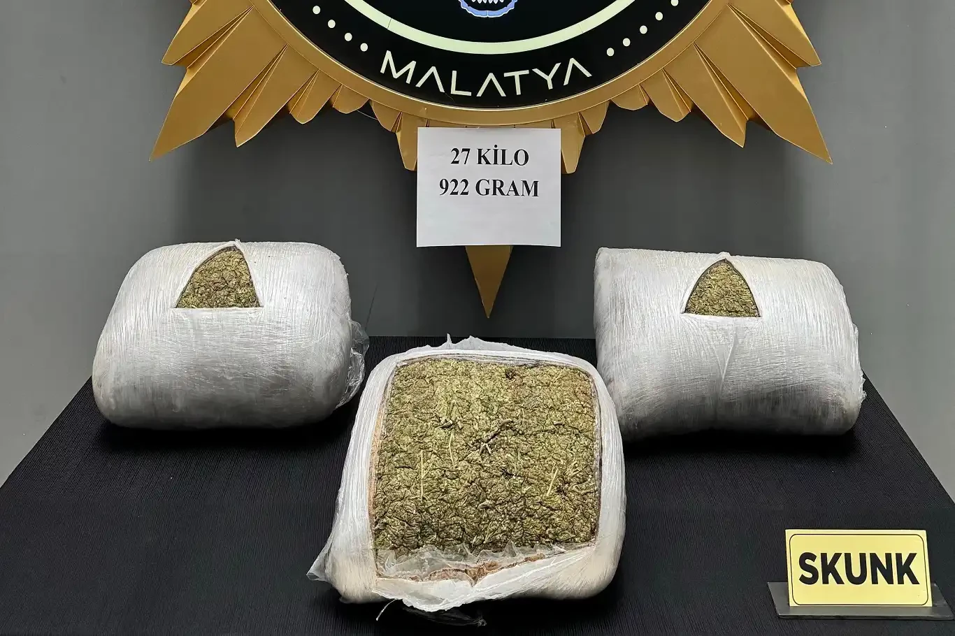 Yolcu otobüsünde 28 kilogram uyuşturucu ele geçirildi