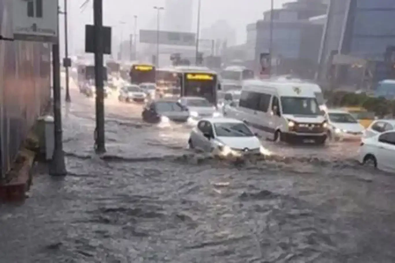 İstanbul için sağanak uyarısı