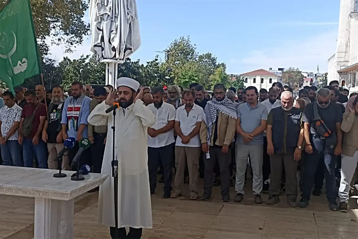 Ayşenur Ezgi Eygi için İstanbul’da gıyabi cenaze namazı kılındı