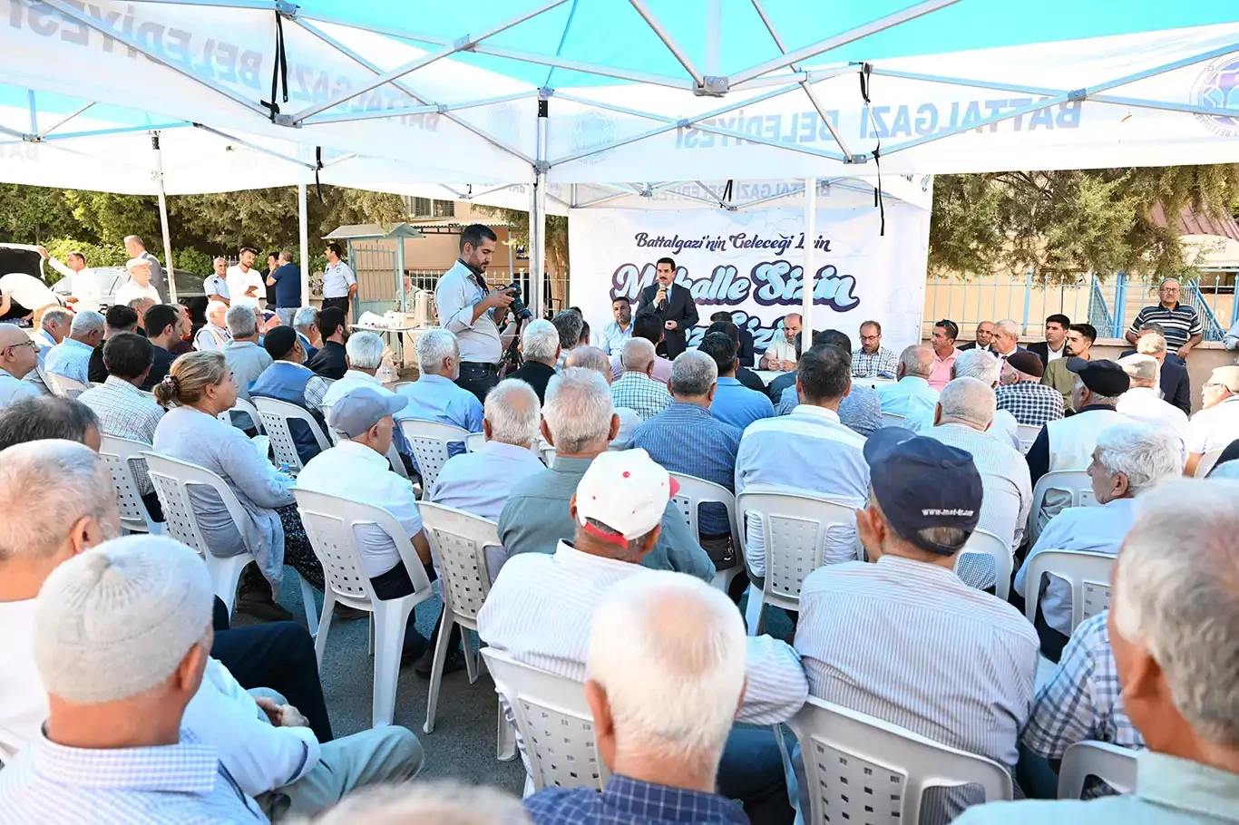 Battalgazi Belediye Başkanı Taşkın, vatandaşların sorunlarını yerinde dinledi