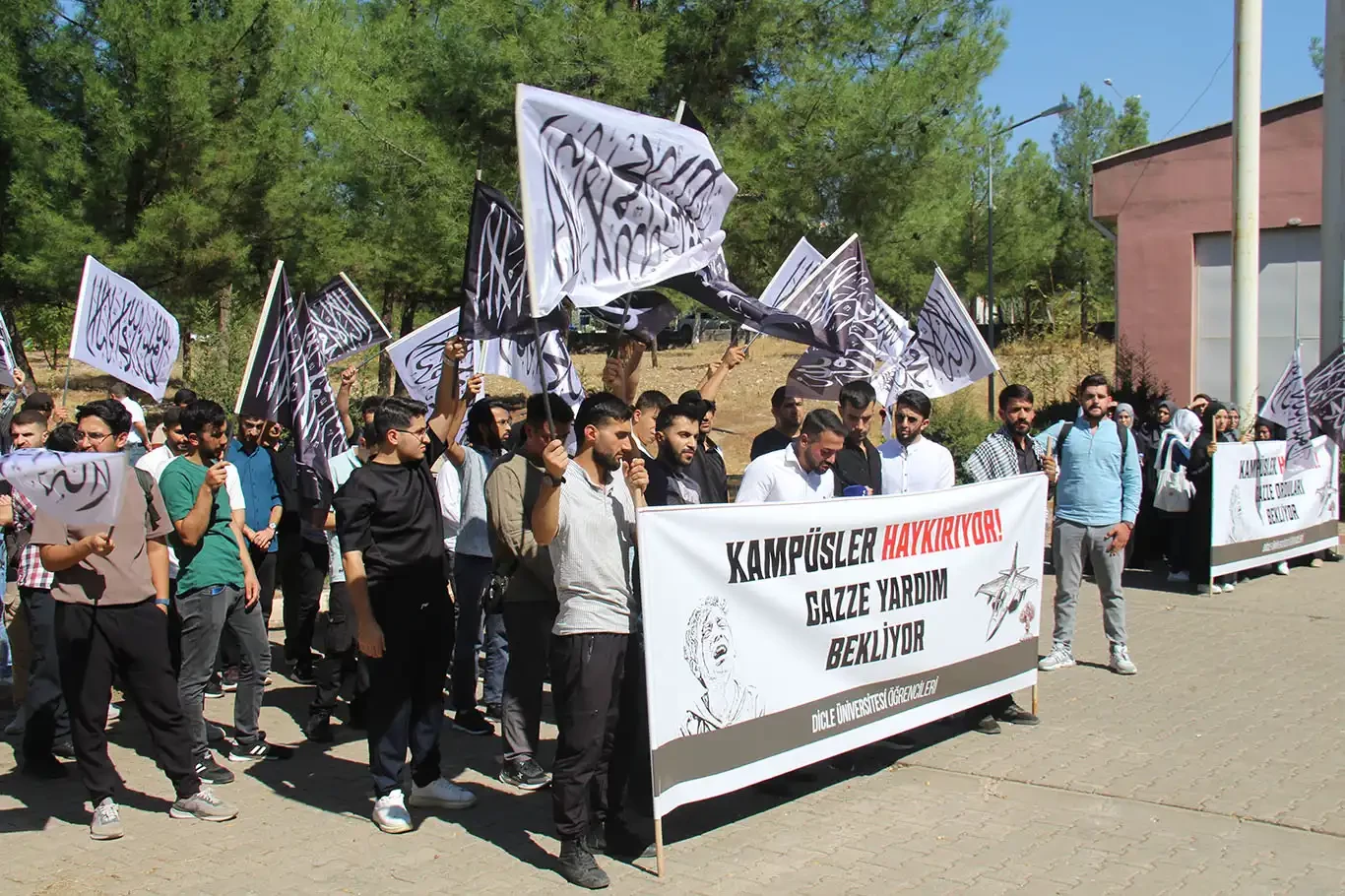 Dicle Üniversitesi Öğrencileri: Gazze