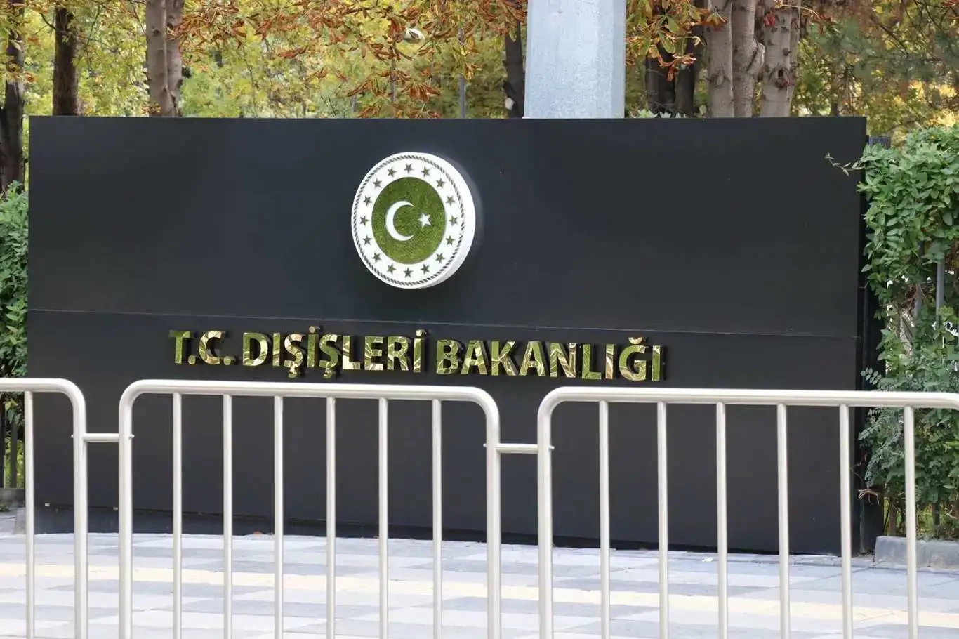 Almanya’da ikamet izni olmayan Türkiye vatandaşlarının geri gönderileceği iddialarına yalanlama