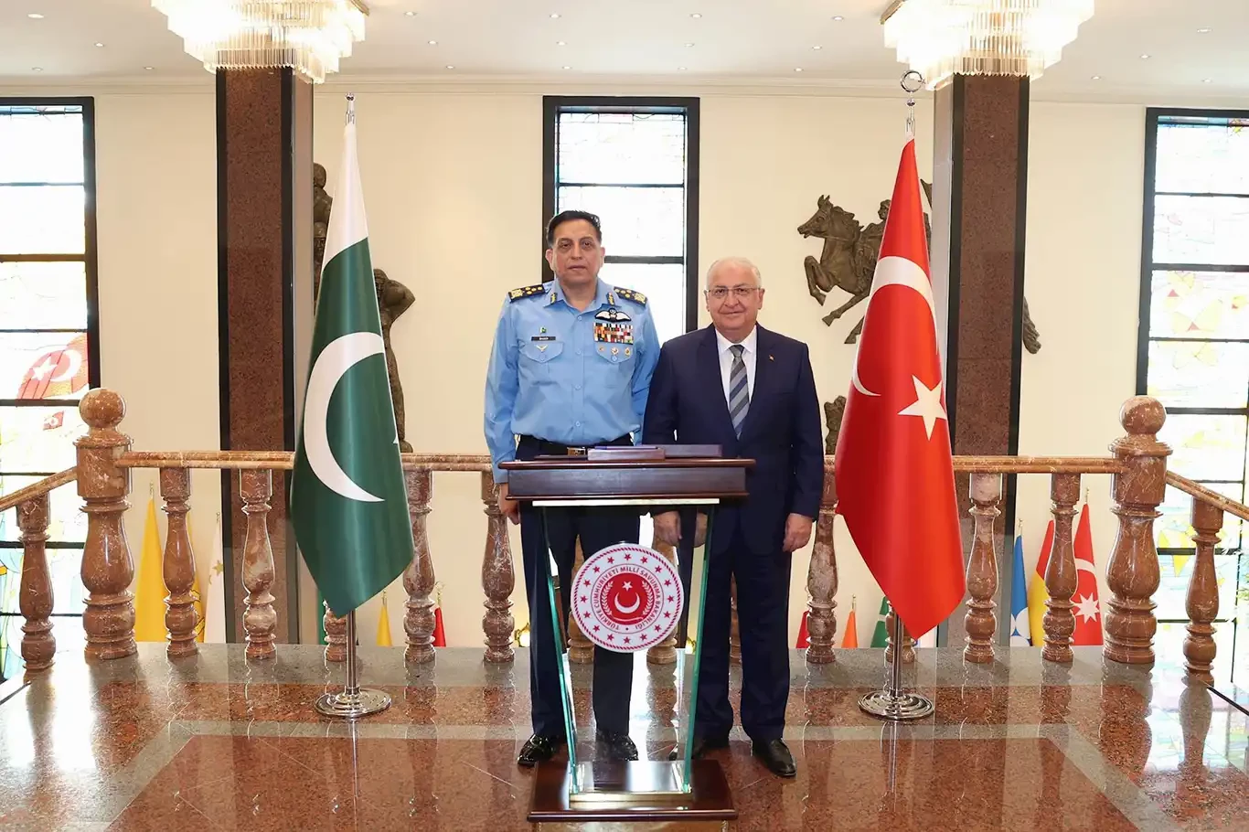 Bakan Güler, Pakistan Hava Kuvvetleri Komutanı Orgeneral Sidhu