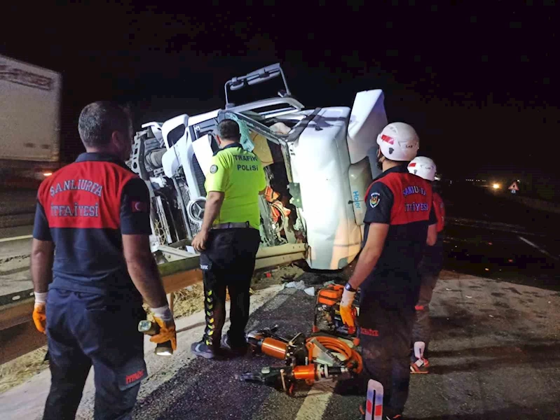 Şanlıurfa’da yakıt tankeri devrildi: 1 ölü
