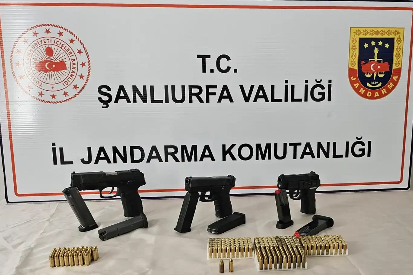 Şanlıurfa’da silah ve mühimmat operasyonunda 2 şahıs yakalandı