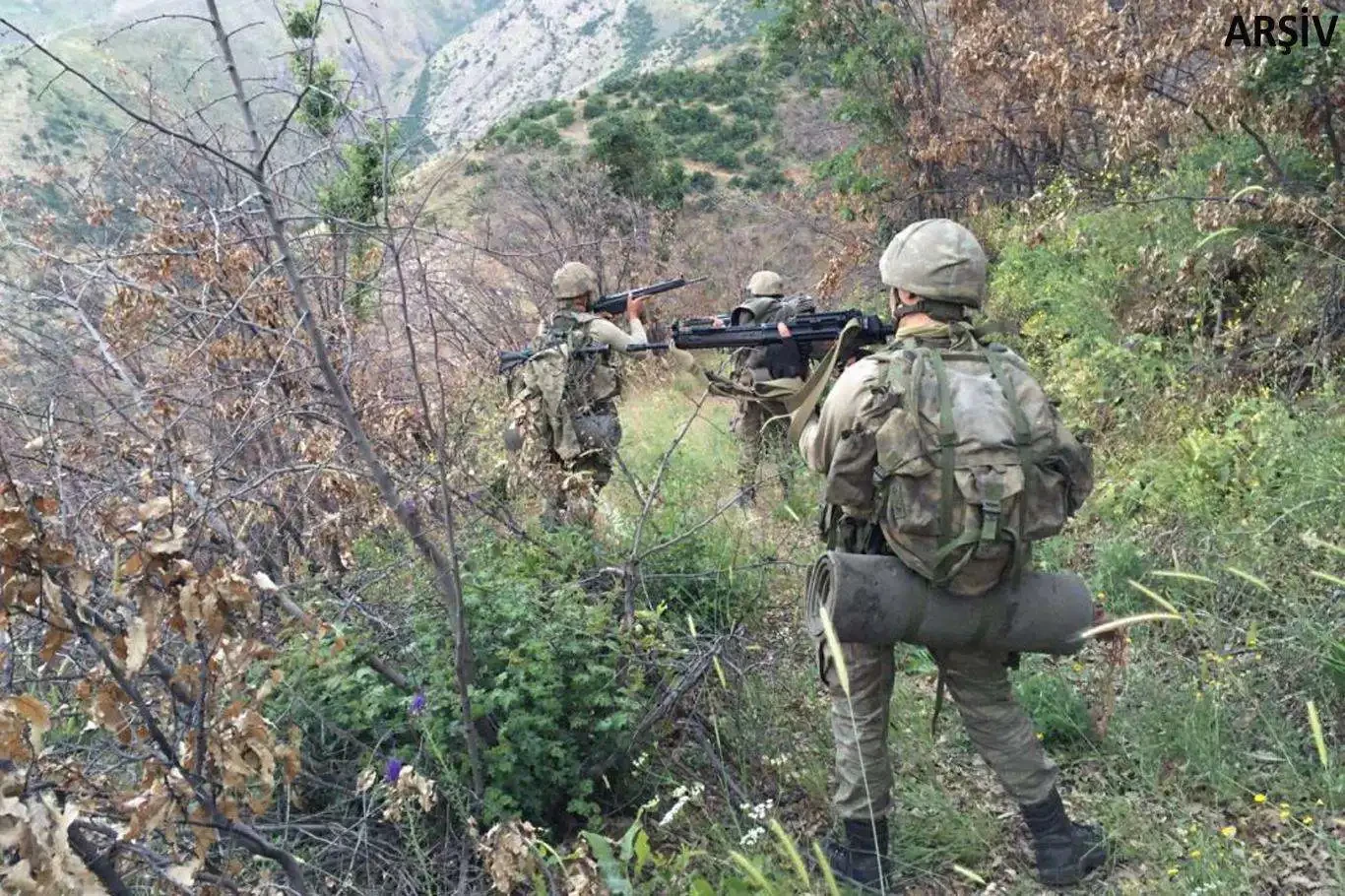 Fırat Kalkanı bölgesinde 8 PKK mensubu öldürüldü