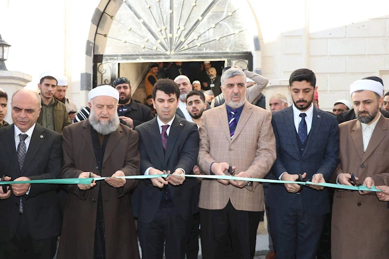 Şanlıurfa’da yıkılan camii 5 yıl sonra ibadete açıldı