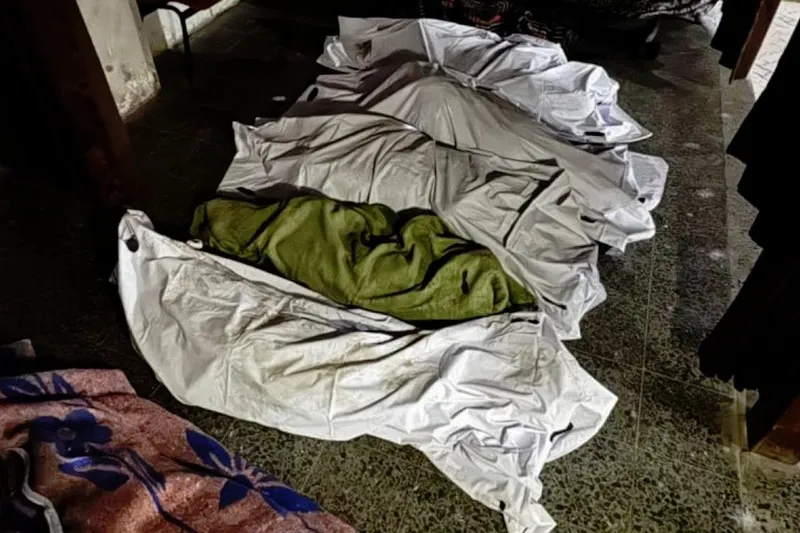 Gazze’de yine kanlı gece: Okul ve evler vuruldu, onlarca şehit var