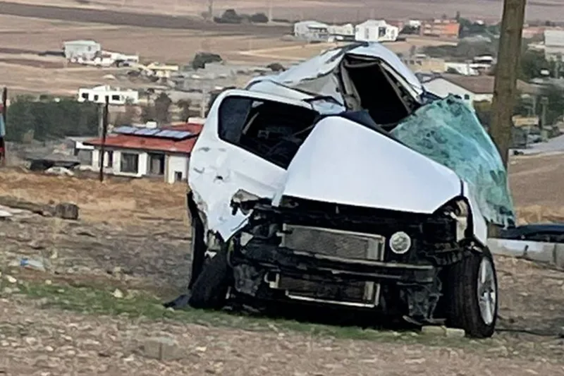Diyarbakır’da yol çalışması bölgesinde kaza: Genç hemşire hayatını kaybetti