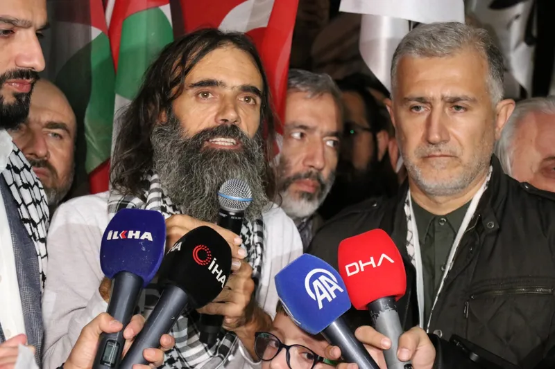 Sumud aktivisti Zeynel Abidin Özkan tekbirlerle karşılandı