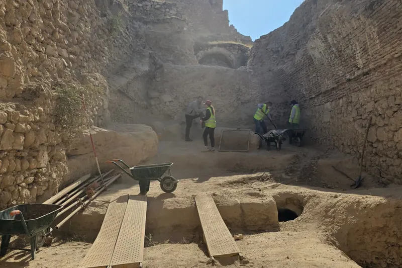 Hasankeyf Kalesi arkeolojik kazıları devam ediyor