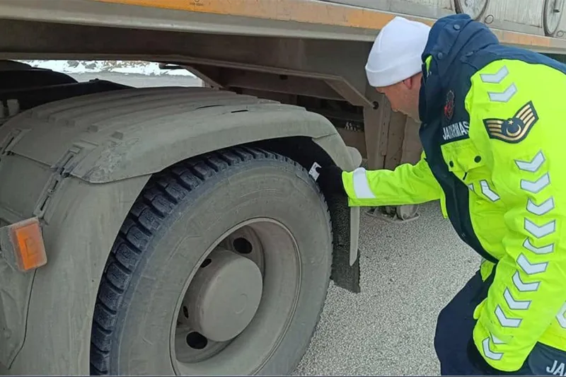 Zorunlu kış lastiği uygulaması yarın başlıyor