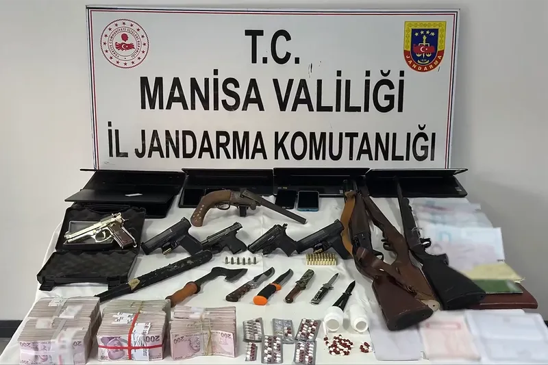 Jandarma 12 organize suç örgütüne operasyon düzenledi: 106 şüpheli yakalandı