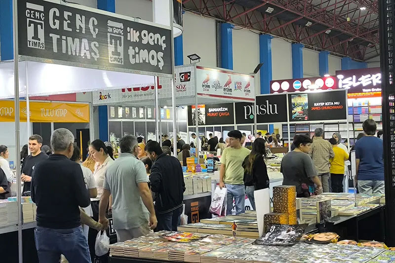 Yazarlar ve okurlar Mersin