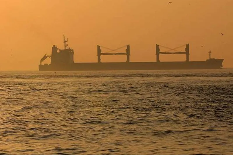 Karadeniz açıklarındaki VIRAT gemisi yine saldırıya uğradı