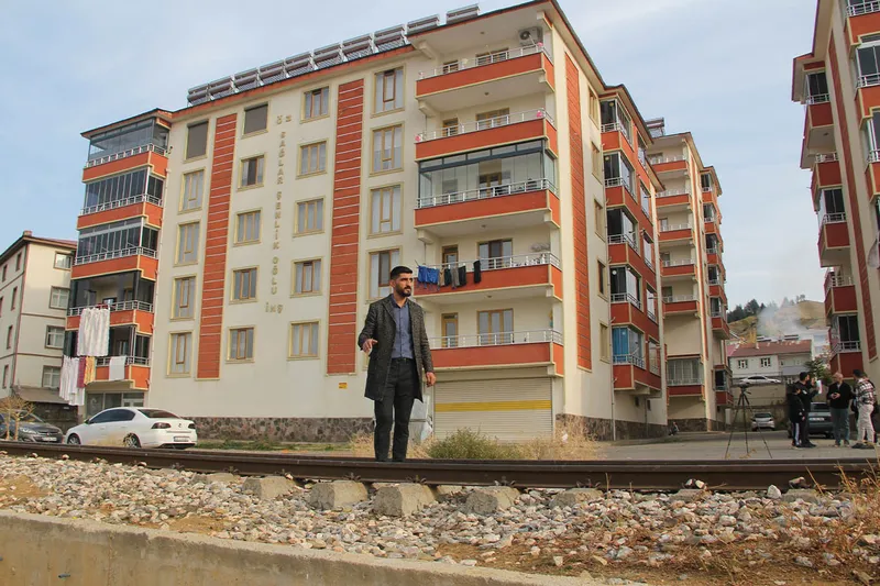 Bingöl’de site sakinlerinden yetkililere çağrı: Daha güvenli ve aydınlık bir mahalle istiyoruz