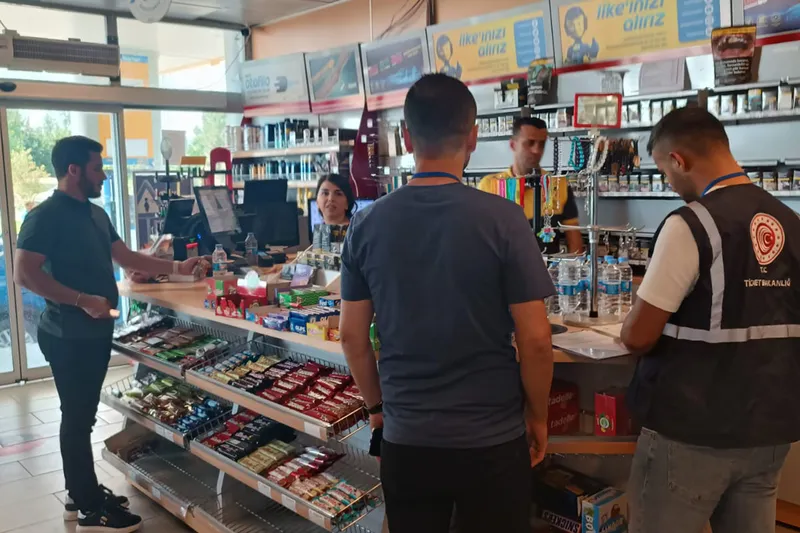 Akaryakıt istasyonları ve istasyonlara bağlı marketlerde fiyat etiketi denetimi