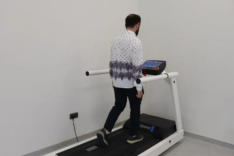 FTR Uzmanı Dr. Latifoğlu: Günlük alışkanlıklar ciddi postür sorunlarına yol açıyor