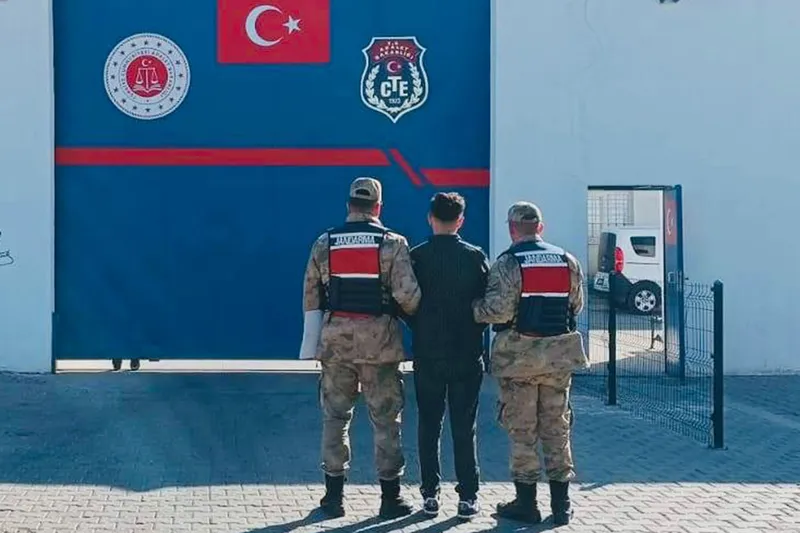 Nitelikli dolandırıcılıktan 35 yıl hapis cezası bulunan firari Batman