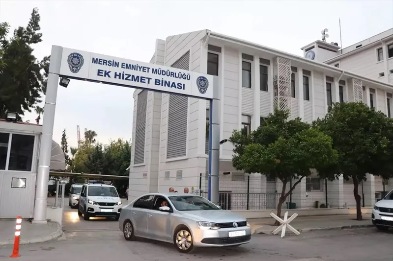 Mersin’de asayiş uygulamalarında 2 bin 25 aranan şahıs yakalandı