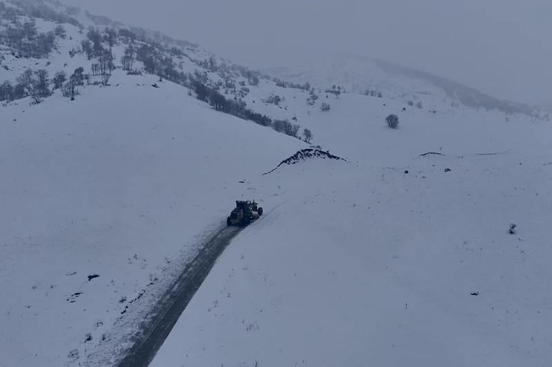 Bitlis’te 306 köy yolları ulaşıma kapandı