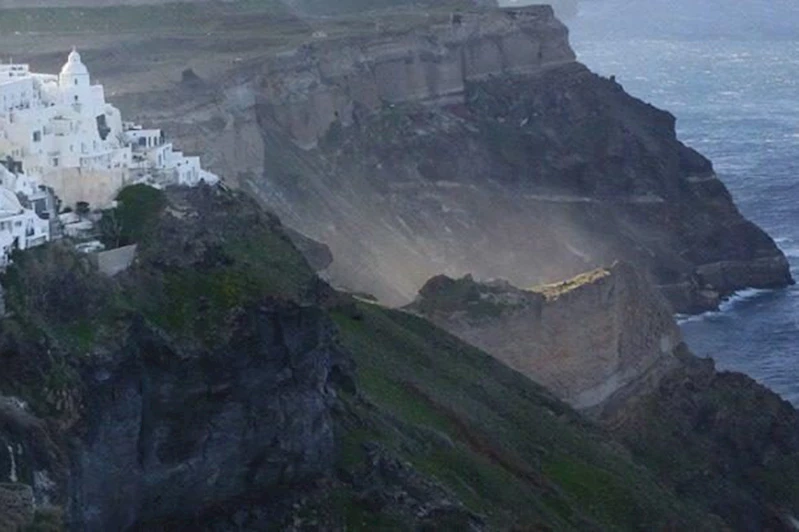 Yunanistan adalarındaki okullarda tatil süresi uzatıldı 