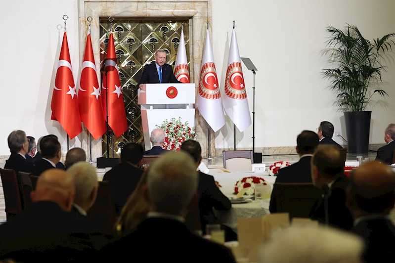 Cumhurbaşkanı Erdoğan: Milletimizin bin yıllık kardeşliğine sokulan hançeri hep beraber çıkartalım