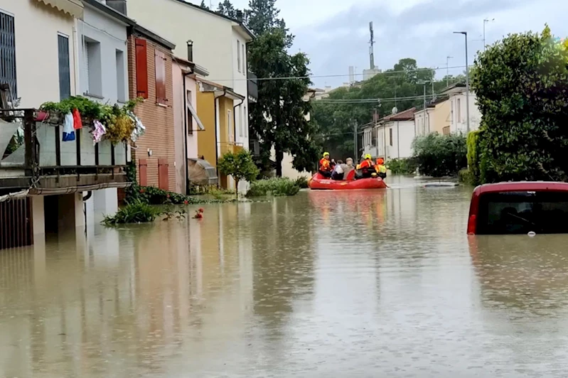 İtalya’daki sel felaketi: Ölü sayısı 8