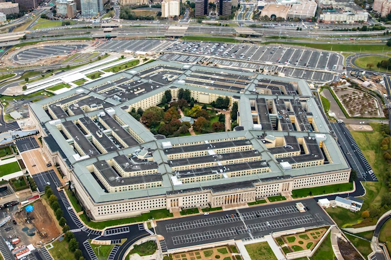 Pentagon sivil personelini 50 bin kişi azaltacak