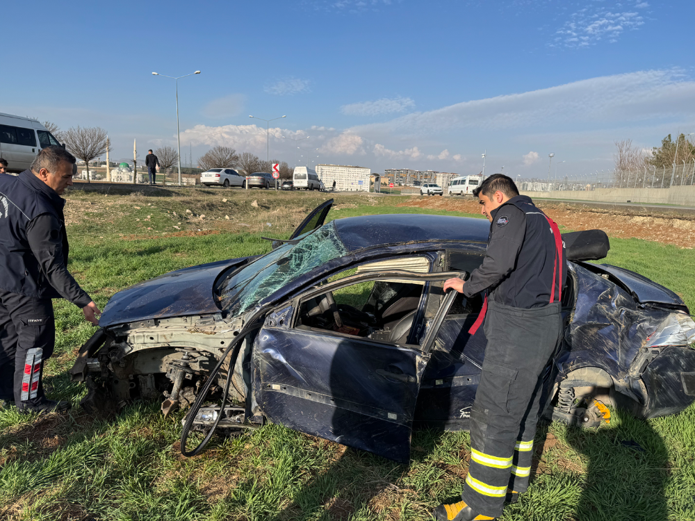 Batman Güney Çevre Yolu’nda Kaza: Sürücü Yaralandı