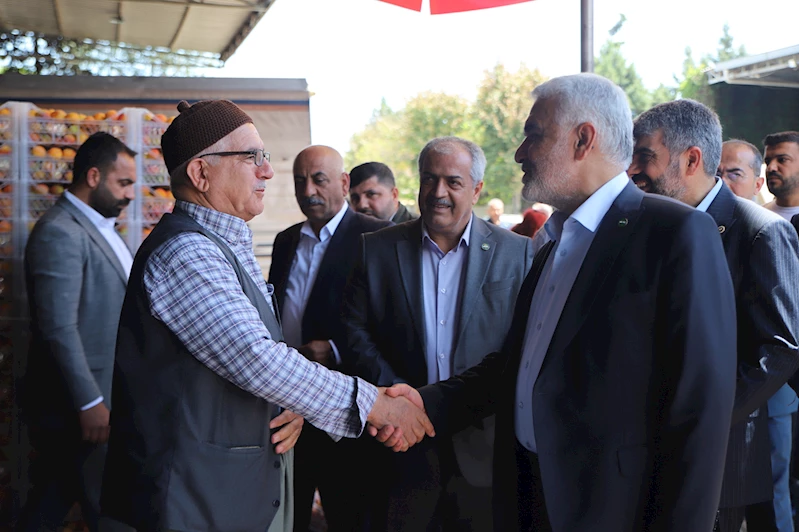 Yapıcıoğlu, Mersin’de STK temsilcileri ve hal esnafıyla buluştu