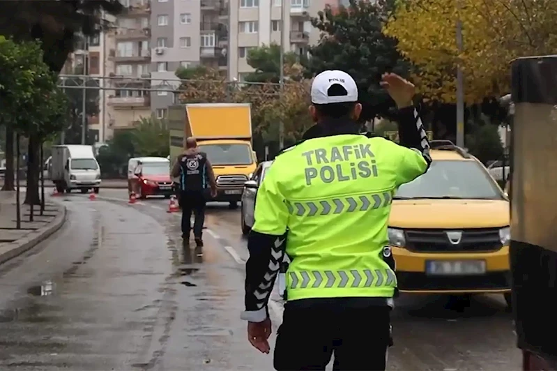 Adana’da trafik denetimlerinde 10 bini aşkın kural ihlali 
