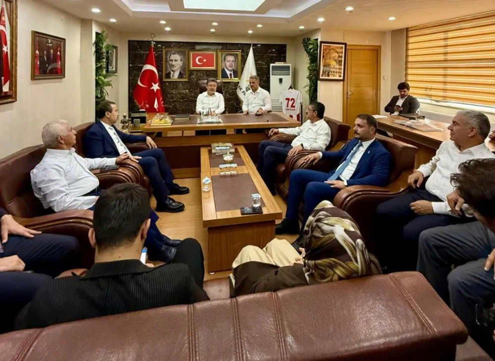 Tarım ve Orman Bakanı Yumaklı, AK Parti Batman İl Başkanlığı’nı Ziyaret Etti