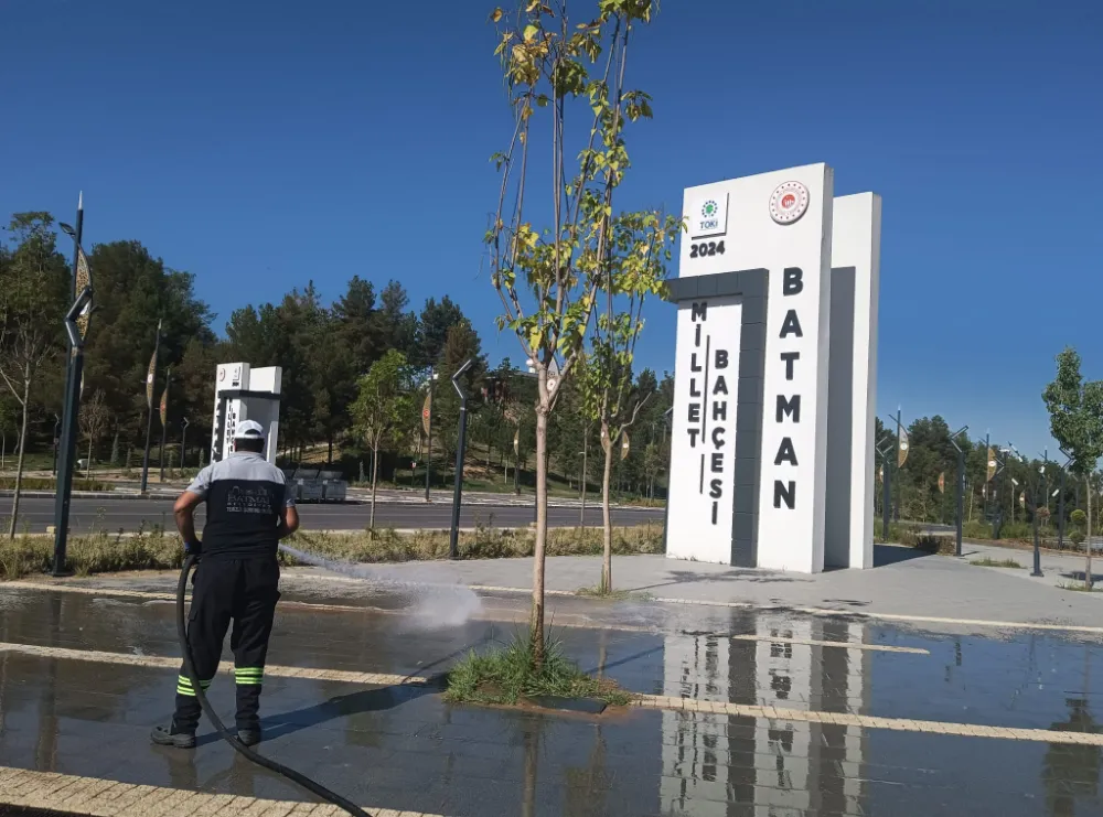 Esentepe Millet Bahçesi’nde Örnek Temizlik Çalışması