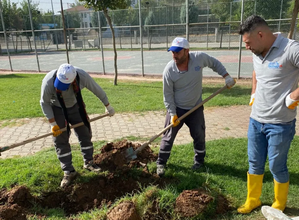 Kent genelinde çalışmalar aralıksız sürüyor