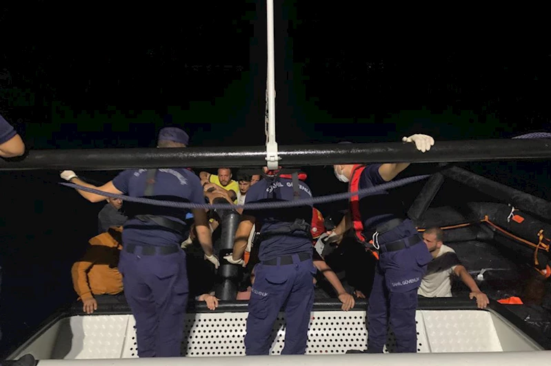 Muğla açıklarında 56 düzensiz göçmen yakalandı